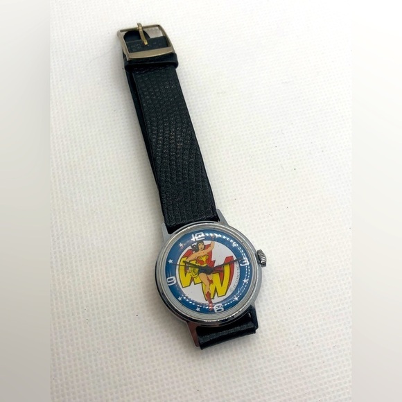 1970s DC Comics Wonder Woman Self Wind / Automatic Wind Watch 6.2” - 8” Vintage - Picture 1 of 11